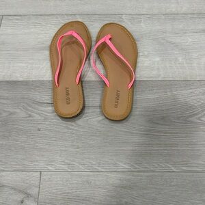 Old Navy Women's Bright Pink Sandals